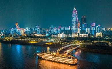評武漢市夜景燈光效果:長江兩岸的宏偉大氣,在中國南方首屈一指