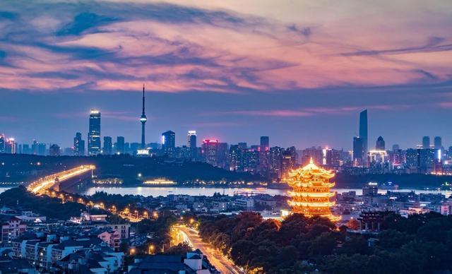 武漢一座英雄的城市彰顯了中華民族同舟共濟相望相助的家國情懷