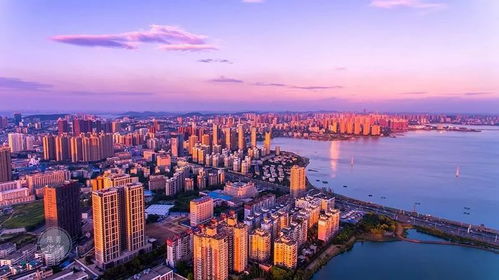 大科學子原創作品,為武漢加油